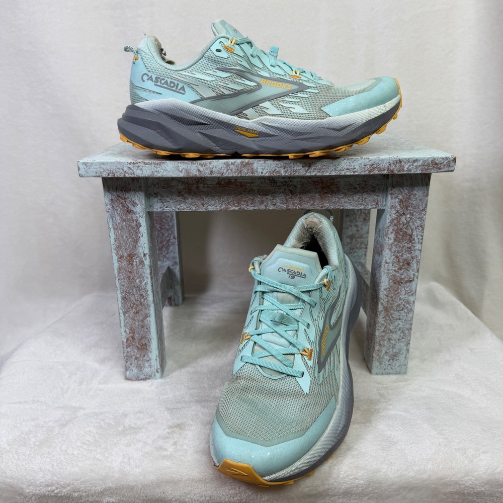 Brooks Cascadia 19 Trail Running Shoes Women 9 Clearwater/Primer Grey/Apricot‎